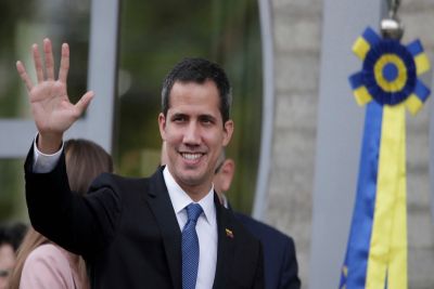 Venezuela emite mandado de prisão contra Guaidó