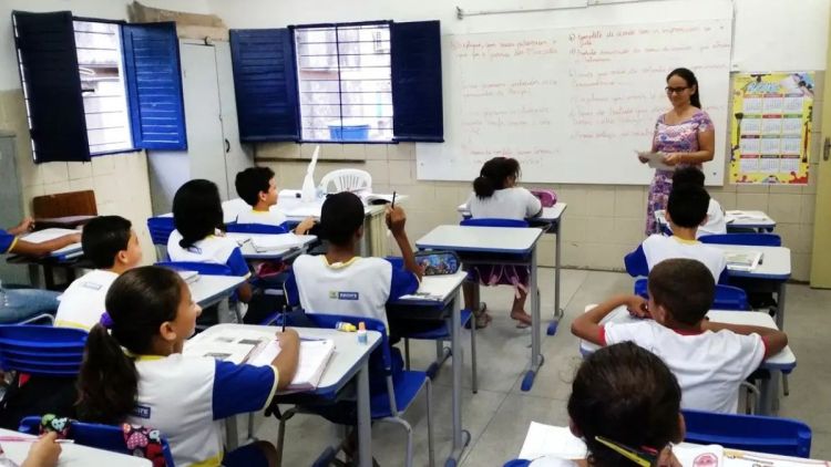 Escolas terão conteúdos de prevenção à violência contra a mulher