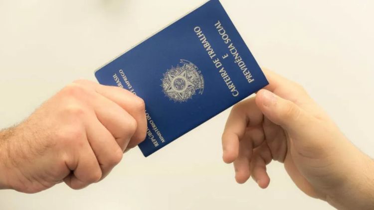 Nova regra do trabalho em feriados começa a valer; veja o que muda