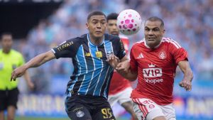 Grêmio e Internacional aumentam chance de serem rebaixados juntos; veja números