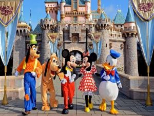 Disney inicia demissão de 7 mil funcionários