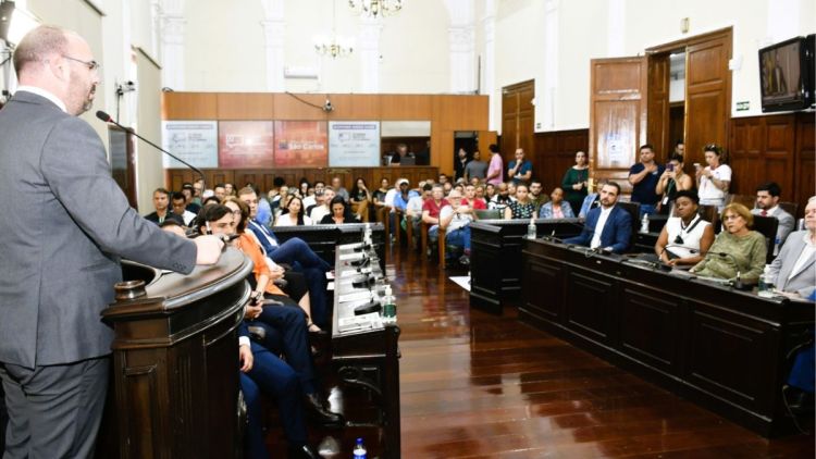 Netto Donato participa de homenagem pelos 160 anos da Câmara de São Carlos