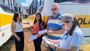 Veículos que realizam o transporte escolar de Ibaté passam por vistoria