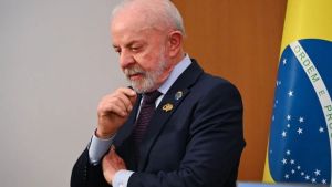 Lula vê risco eleitoral e discute com ministros reação política a caso Master e endividamento das famílias