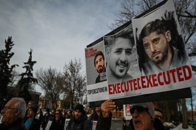 Irã executa quatro pessoas por espionagem a favor de Israel