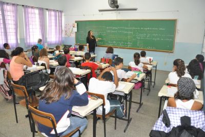 Secretaria de Educação contrata mais professores para a rede municipal de ensino