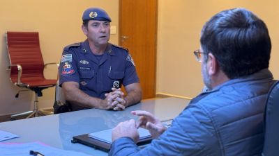 Comandante do 38º Batalhão faz visita institucional à Prefeitura de Ibaté