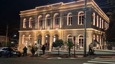 Nova iluminação valoriza prédio histórico do CDCC-USP - Um novo cartão-postal de São Carlos