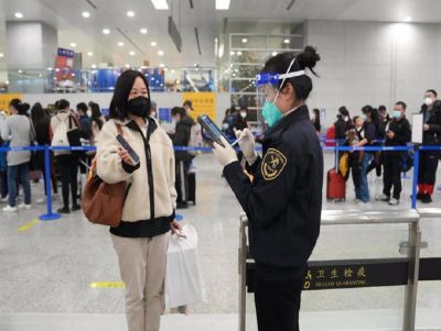 A China deixa de emitir vistos para cidadãos japoneses em resposta às restrições da COVID-19