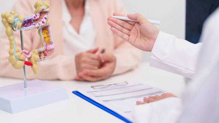 Sinais do câncer colorretal devem ser checados com rapidez; saiba mais