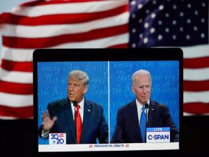 Biden reage ao anúncio de Trump de correr em 2024: Ele falhou a América