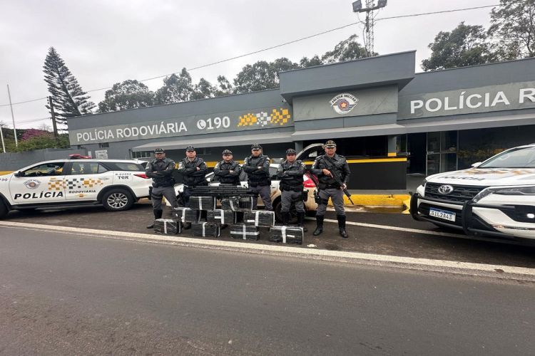 Motorista que transportava mais de 250 kg de maconha é preso pela PM