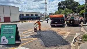 Zona Leste e Região Central seguem com serviços de zeladoria em São Carlos
