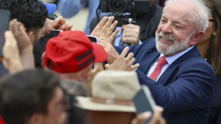 Eleições 2026: Lula supera Tarcísio, Michelle e Flávio no 1º turno