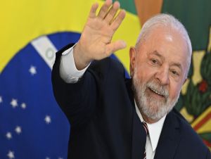 Lula quer expandir estatal para acomodar aliados em novos cargos e abafar crises regionais
