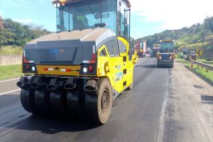 Eixo SP inicia revitalização do pavimento da SP 191