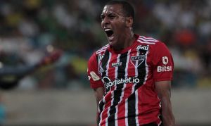 West Ham confirma contratação de zagueiro Luizão, do São Paulo