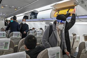 China deixa de exigir teste para covid-19 de viajantes internacionais