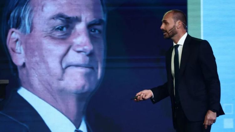 PGR denuncia Eduardo Bolsonaro e Paulo Figueiredo