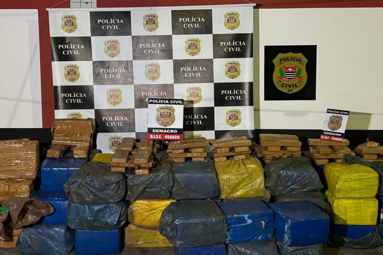 Dise encontra 1,5 tonelada de maconha de ’facção’ em carga de adubo