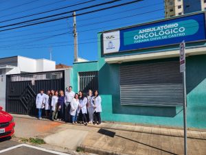 Vereadora Cidinha acompanha reforma do Ambulatório Oncológico