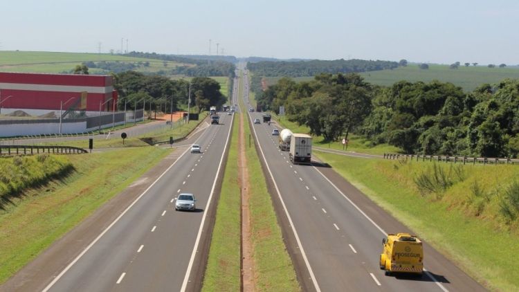 Eixo SP leva mensagens de conscientização às rodovias
