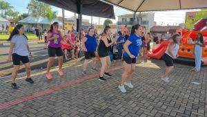 Prefeitura de Ibaté realiza Aulão Especial de Zumba e Ritbox em comemoração ao Dia das Mães neste sábado