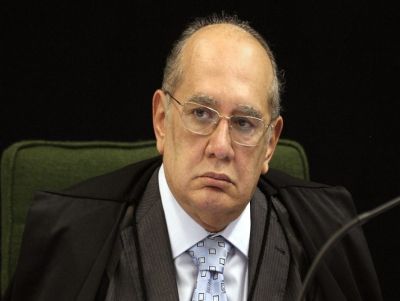 Gilmar Mendes anula arquivamento de ação contra Bolsonaro