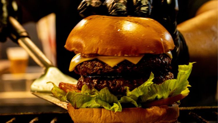Taurus Festival leva o tradicional churrasco americano e shows de rock ao Passeio São Carlos com entrada gratuita