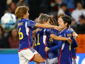 Japão vence a Costa Rica e se classifica para as oitavas de final