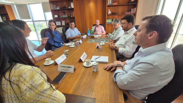 Prefeito Netto Donato recebe empresários argentinos do grupo Crucianelli