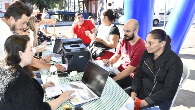 Casa do Trabalhador itinerante realiza a 3ª edição no Parque do Kartódromo
