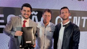 Hospital Veterinário público em São Carlos: Vereadores Bruno Zancheta e Elton Carvalho fazem solicitação ao Governador Tarcísio