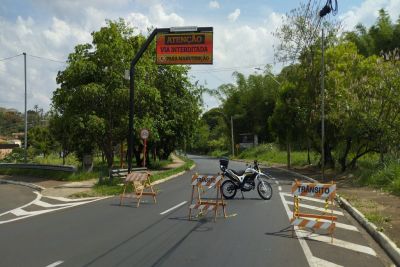 SMTT interdita parte da avenida Francisco Pereira Lopes, próximo ao Shopping Iguatemi