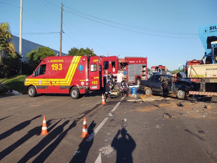 Bebê e avô morrem em grave acidente na SP-215 em São Carlos