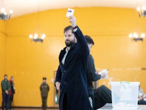 Ultradireita do Chile vence eleição para Constituinte, em derrota de Boric