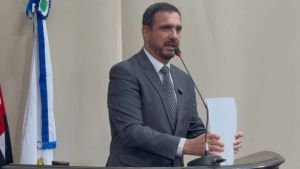 Vereador Jùlio Cesar destina recursos para modernização do ensino e treinamento na Santa Casa de São Carlos