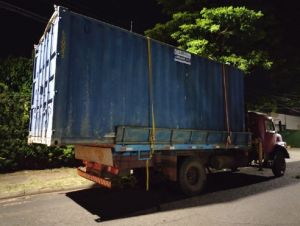 Homem é preso por receptação de container