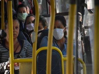 Comitê emergencial de combate ao coronavírus decide retomar a obrigatoriedade do uso de máscara no transporte público