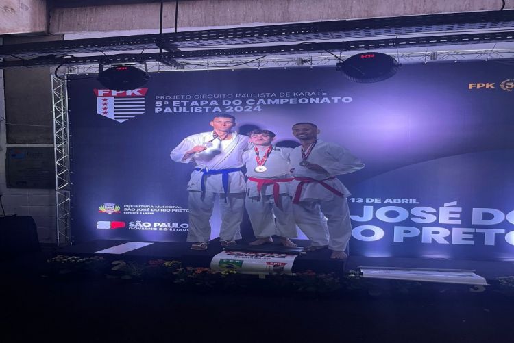 Ibateenses conquistam 11 medalhas em Campeonato Paulista de Karatê 2024