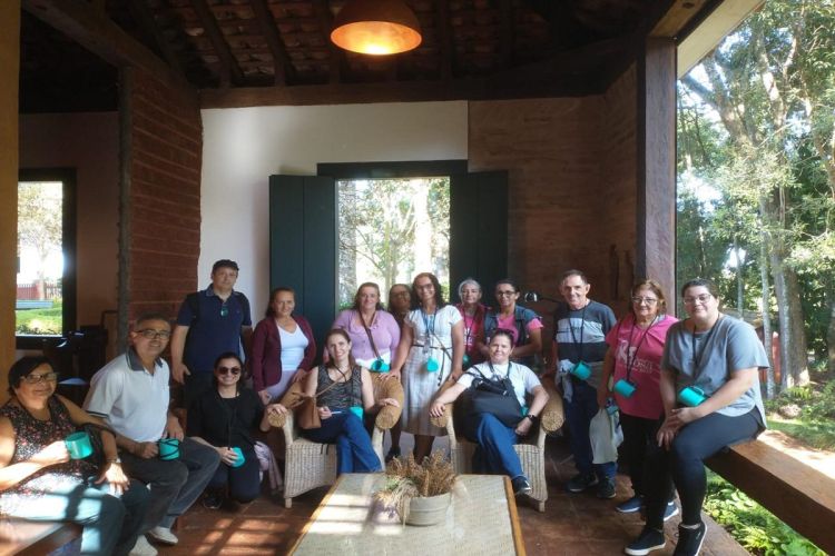 Grupo de caminhada da saúde visita a fazenda conde do pinhal