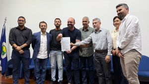 Fatec São Carlos: Elton Carvalho comemora assinatura de contrato do projeto executivo e reforça expectativa pelo início das obras da nova sede