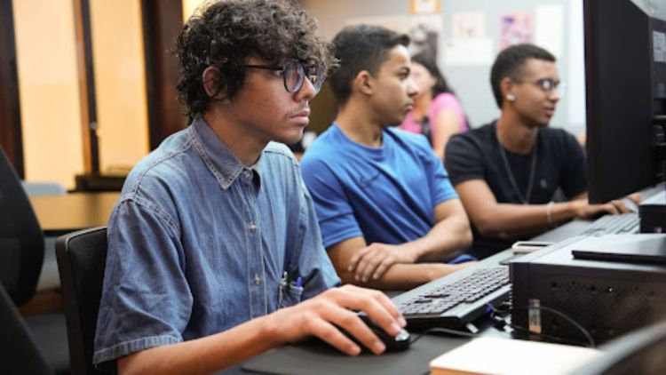 Últimos dias para se inscrever no projeto Mentes Brilhantes do Núcleo de Cultura Digital, curso de Programação em Araraquara