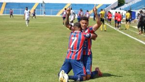 Luisão abre as portas para torcida acompanhar treino do Grêmio São-carlense antes da semifinal