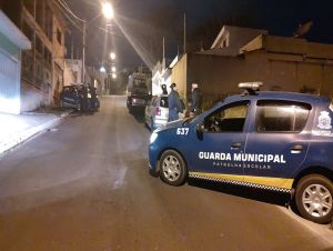 GM encontra carro furtado no Prolongamento do Jardim Medeiros