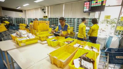AliExpress e Correios firmam acordo para acelerar entregas no Brasil