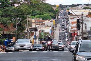 Horário especial do comércio para o natal começa nesta segunda