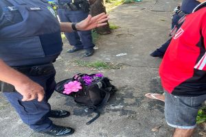 Homem acaba detido após furtar vasos de flores do cemitério Santo Antônio