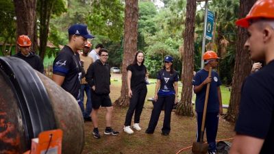 Calouros de Engenharia Civil da UFSCar participam de Trote Solidário e ajudam na revitalização do Horto Florestal