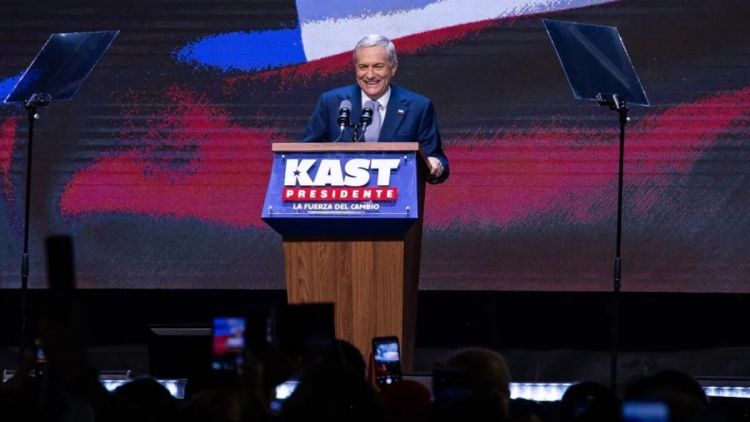 Extrema-direita vence eleição e Kast é o novo presidente do Chile